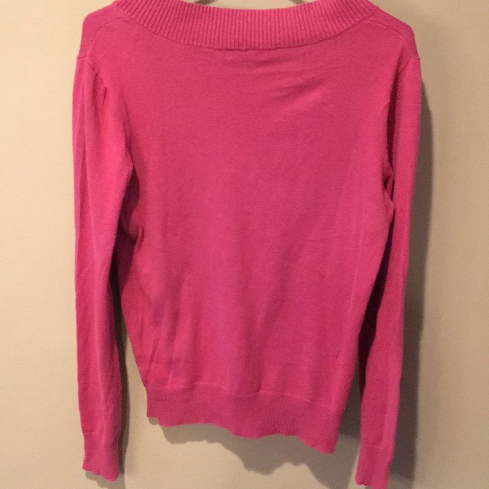 Women’s Medium Gap V-Neck Sweater - Picture 2 of 5